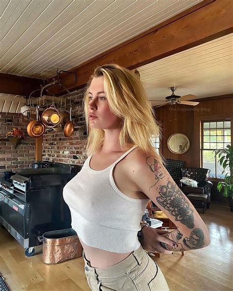 Ireland Baldwin Nude Topless Pics And Porn Video Scandal Planet