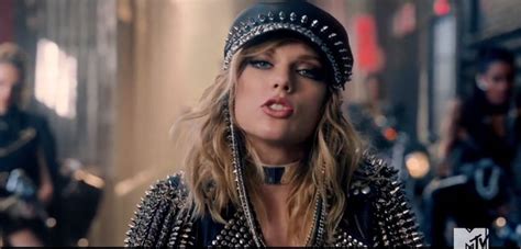 Taylor Swifts Style In Look What You Made Me Do Video Popsugar