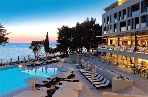 Ferienwohnungen ferienhäuser gästezimmer hotels ferienanlagen campingplätze. Hotel Parentium Plava Laguna | Ferien Kroatien - Porec ...