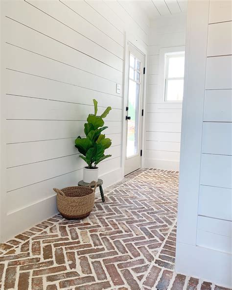 Thehenhomestead On Instagram When In Doubt Go With White Shiplap