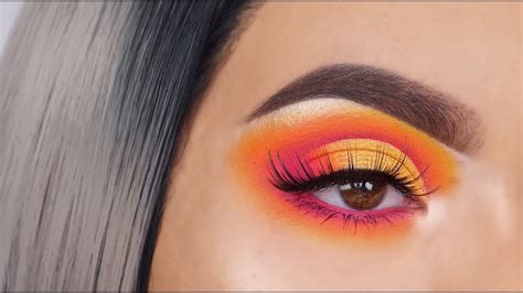 10 Must Try Yellow And Orange Eyeshadow Looks To Brighten Up Your Day