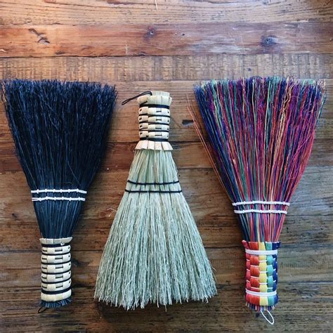 Handmade Whisk Broom In 2020 Whisk Broom Handmade Broom Corn