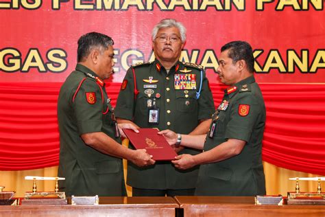 Majlis Serah Terima Tugas Pegawai Kanan Td Berita Tentera Darat Malaysia