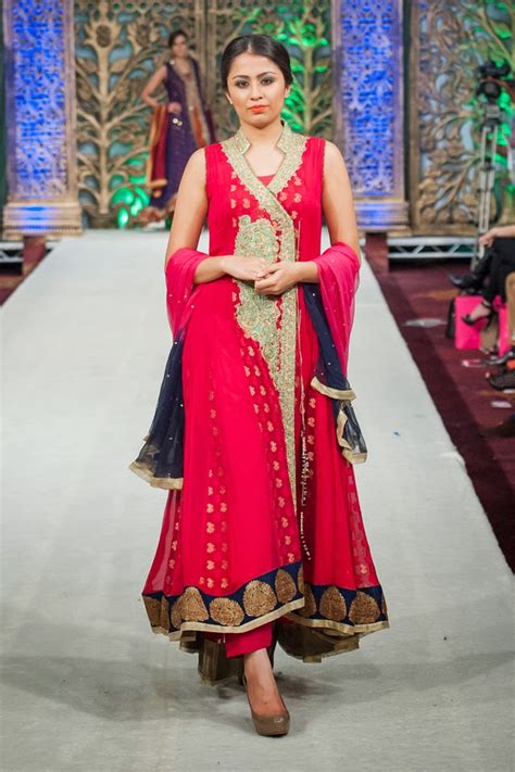 Rani Emaan Formal Wear Collection At Pakistan Fashion Week London Bridal Dresses She9 Facebook