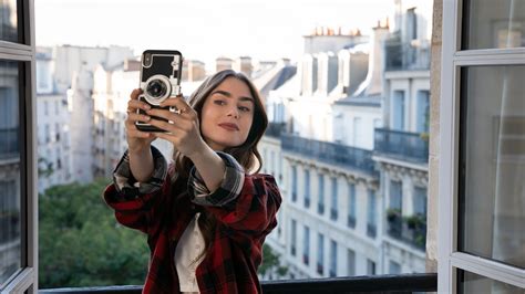 3840x2160 Lily Collins Taking Selfie Vogue Uk 4k Hd 4k Wallpapers