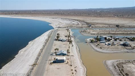 A Ghost Town In The Making How The Salton Sea Went From Busy Resorts