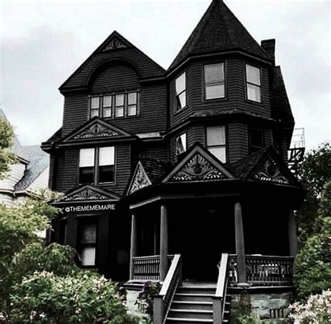 ⇢ 𝒇๏ℓℓ๏𝒘 🐝 Rainmoneyy ⇠ Gothic House Black House Exterior Dark House