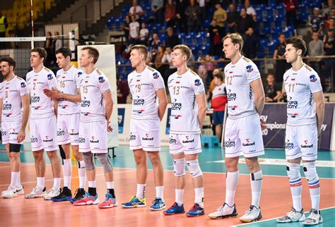 Gdzie oglądać pierwszy mecz półfinałowy siatkarskiej ligi mistrzów? Klasyk w hali Azoty - Grupa Azoty ZAKSA Kędzierzyn-Koźle