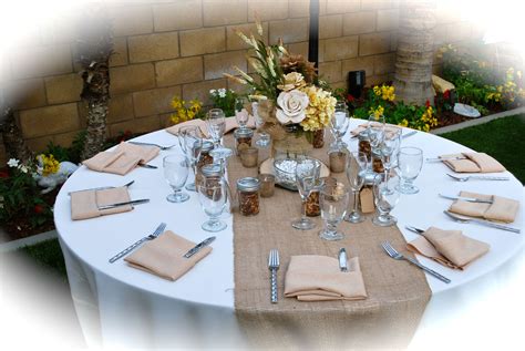 Wedding Tablesivory Table Cloths With Burlap Runners And Center