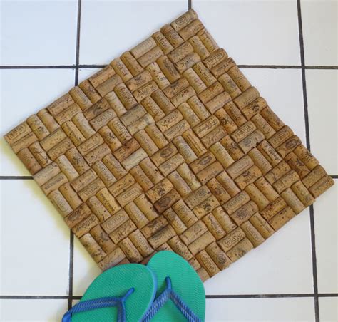 Make A Bathmat From Corks Diy Projects Cork Crafts Wine Cork Projects