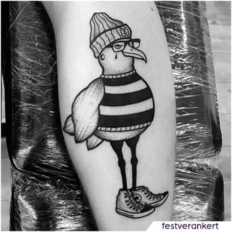 Tatuaggio Gabbiano Blackwork Seagull Tattoo Blackwork Seagull