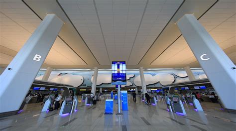 El Aeropuerto Internacional Newark Liberty Celebra La Finalización De