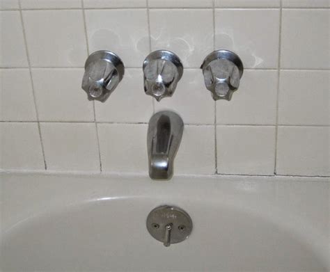 The single handle faucets usually use valve cartridges. GIY: Goth It Yourself: Bathroom Remodel: New Shower Faucet