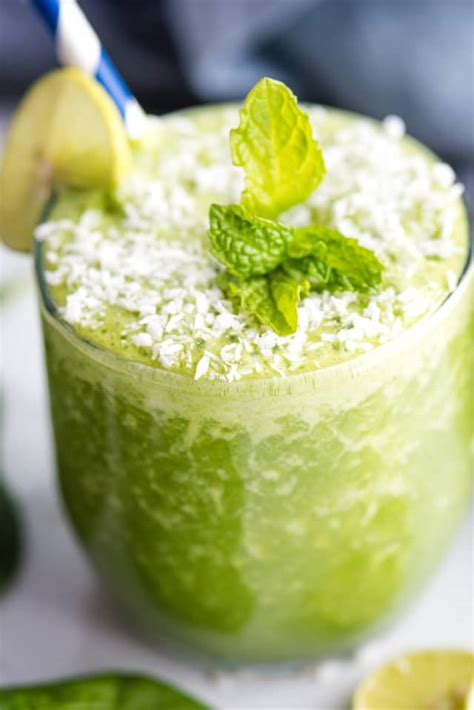 Simple Spinach Green Smoothie Recipe The Adventure Bite