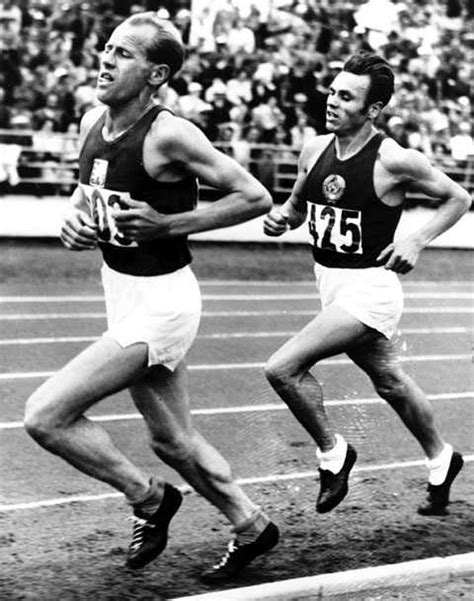 Legendary czech claimed the 5,000m, 10,000m and marathon treble. Rozhledy 010: "Česká lokomotiva" Emil Zátopek získal první olympijské zlato v roce 1948 v Londýně.