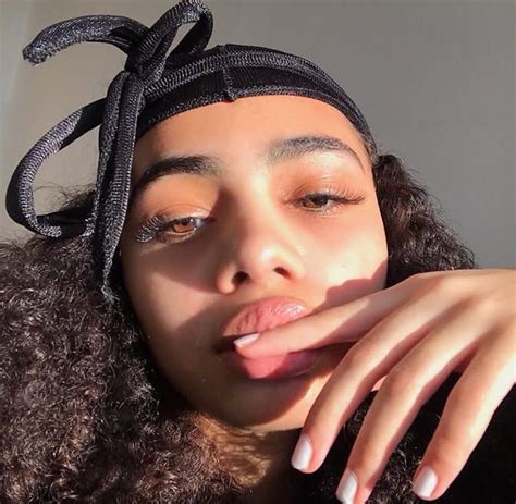 If you're looking for baddie aesthetic outfit ideas, look no further. #girlsindurags | Light skin girls, Baddie hairstyles, Curly hair styles