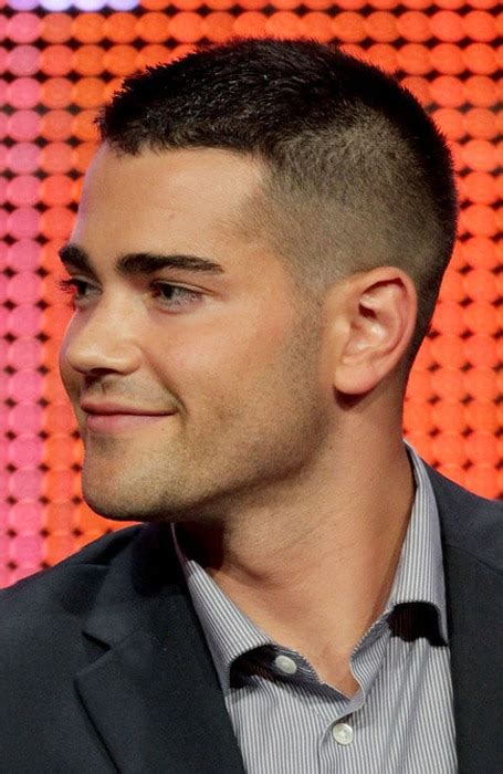 The hairstyle requires you to leave the top hair longer and taper the sides down until it blends seamlessly with your skin. 15 Cool Flat Top Haircuts That Ooze Attitude - The Trend ...