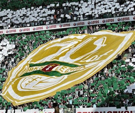 The club was founded in 1945 by people expelled from lwów, who were supporters of poland's oldest football team lechia lwów, founded in 1903. Lechia Gdansk - Legia Warszawa 11.04.2015