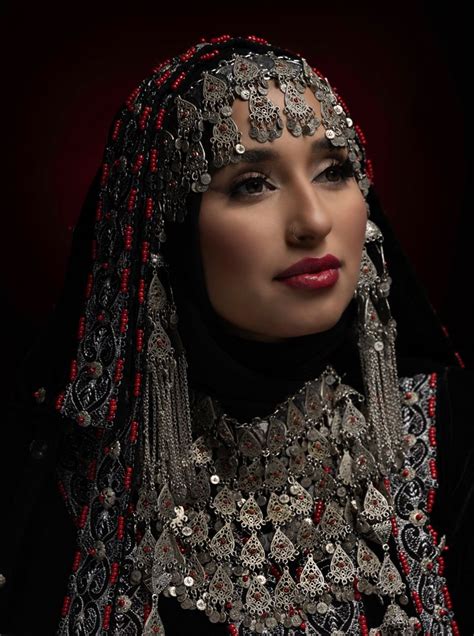 Yemeni Traditional Dress Beautiful Friend Traditional Dresses Beautiful