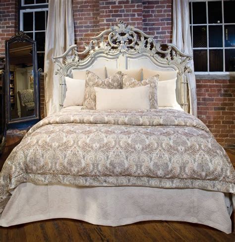 These 37 Elegant Headboard Designs Will Raise Your Bedroom