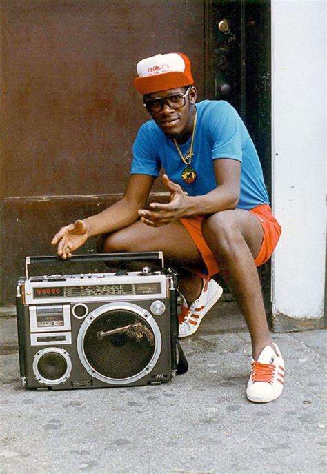 Vibrant Photos Capture Spirit Of 1980s New York City Moda Hip Hop 80s