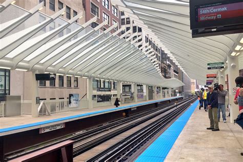 Chicago's new Washington-Wabash 'L' station officially ...