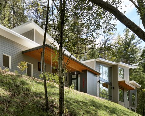 Sleek modern custom home by Retro+Fit Design — Retro+Fit Design
