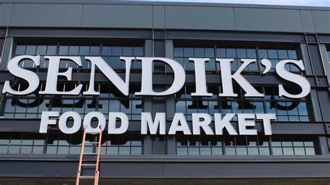 Sendiks Food Market To Close West Milwaukee Location Milwaukee
