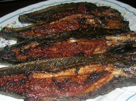 Resep sambal ikan tongkol bahan : Resepi Ikan Cencaru Goreng Sumbat Sambal Merah - Resepi Fesbuk