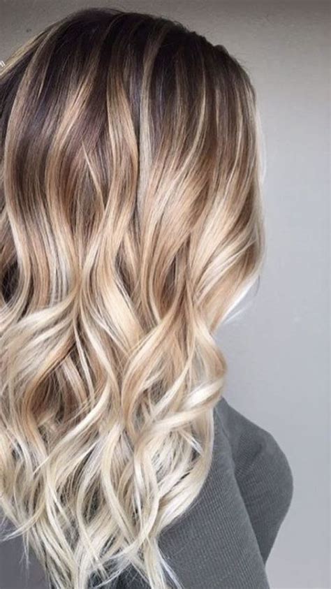 Soft Sombre Using Three Shades Of Blonde Soft Blonde Hair Ombre Hair