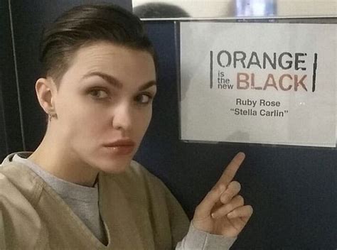 Primeras Imágenes De Ruby Rose En El Set De Orange Is The New Black Lesbicanarias