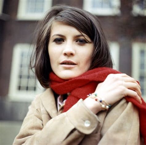 sandie shaw one of the most successful british female singers of the 1960s ~ vintage everyday