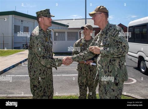 Vice Adm Yancy Lindsey Commander Navy Installations Command Meets