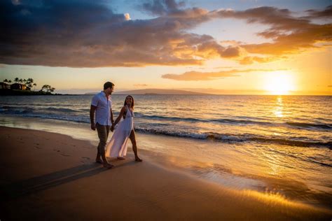 Couple Photography Love Under The Hawaiian Sun — Pacific Dream Photography Maui Kauai Big