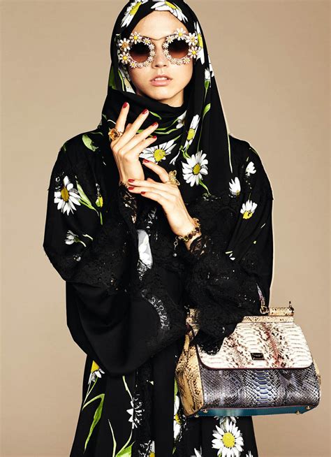 ecco la collezione di hijab e abaya firmati dolce and gabbana griot