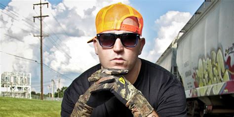 Video Premiere Bubba Sparxxx And Rodney Atkins Right