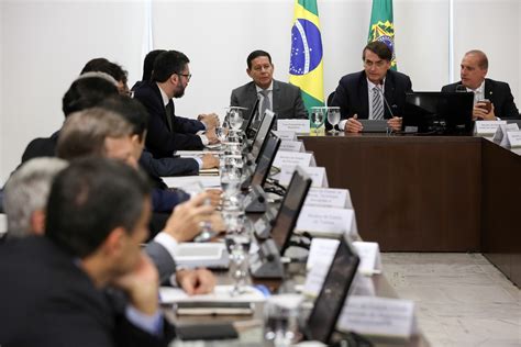 Bolsonaro Comanda Nesta Terça Primeira Reunião Ministerial Após Cirurgia E Demissão De Bebianno