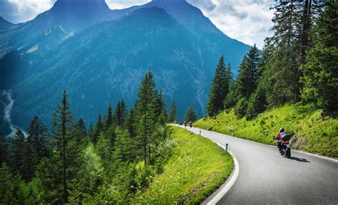 Италья́нская швейца́рия, или италоязы́чная швейца́рия (итал. альпы италия швейцария дорога HD обои для ноутбука