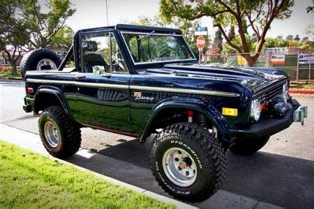 Wish I had a website picture of mine. exactly like this but in green. | Ford bronco, Classic