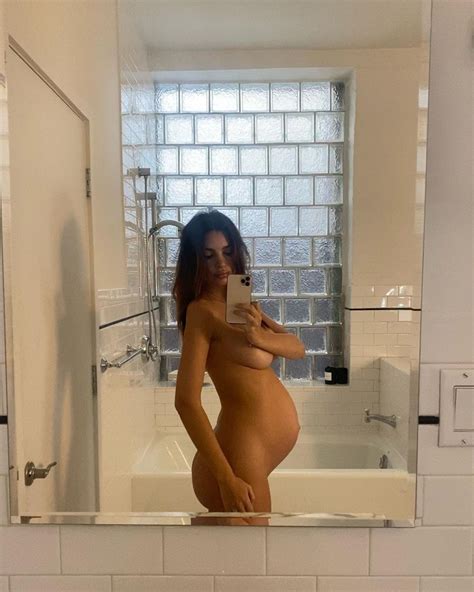 Emily Ratajkowski Maternity Nude