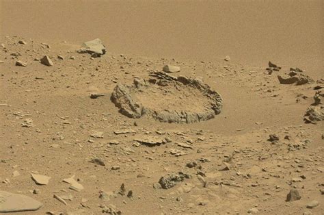Nasas Curiosity Rover Captured A Strange Rock Formation On Mars And