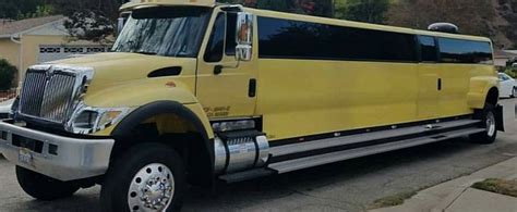 Worlds Unofficial Biggest Limousine The Colossus Is A Rolling