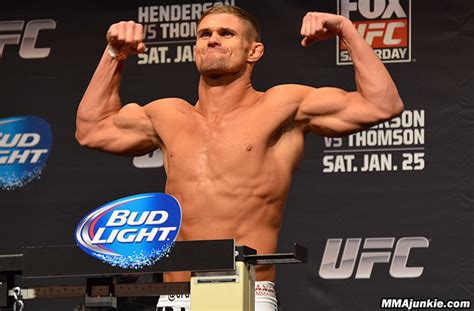 ufc on fox 10 results photos daron cruickshank stuns mike rio with spinning finish mma junkie