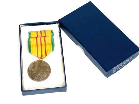 Sold Price Us Republic Of Vietnam Service Medal In Case September 6