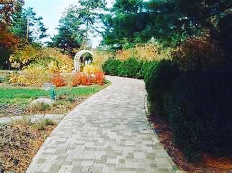 Whitacre greer firebrick, konut şöminelerinin yapımında ve endüstriyel uygulamalarda kullanılmaktadır. The Whitacre Greer Company - Home | Facebook
