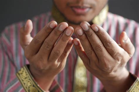 Doa Suami Untuk Isteri