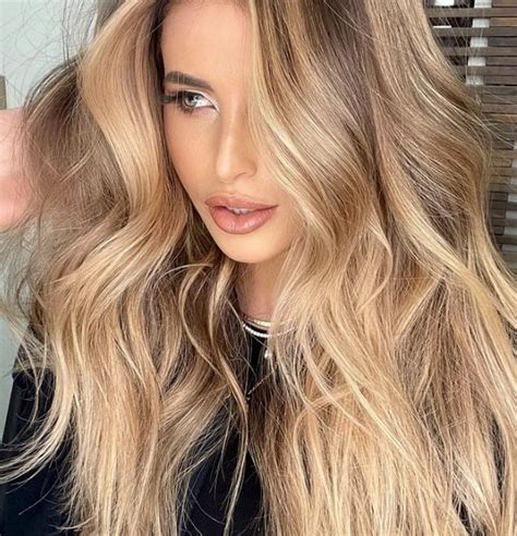 40 Stunning Honey Blonde Hair Color Ideas To Inspire Your New Look