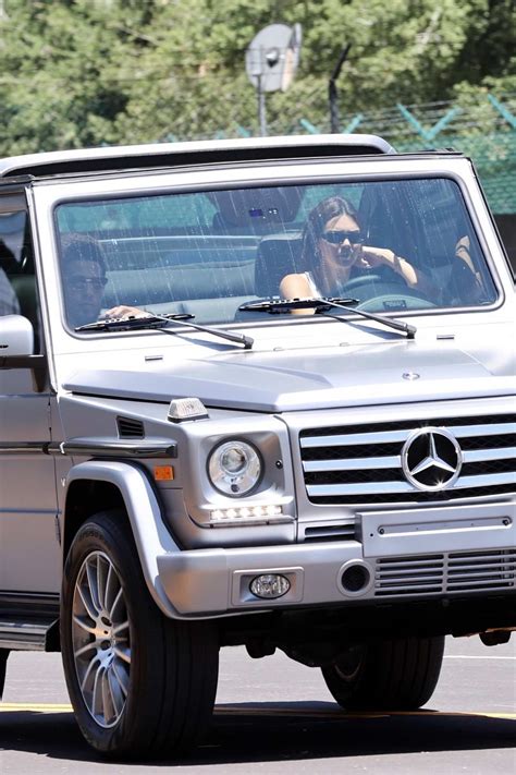 Who is devin booker, kendall jenner's boyfriend? Kendall Jenner and Devin Booker seen leaving in a Mercedes ...