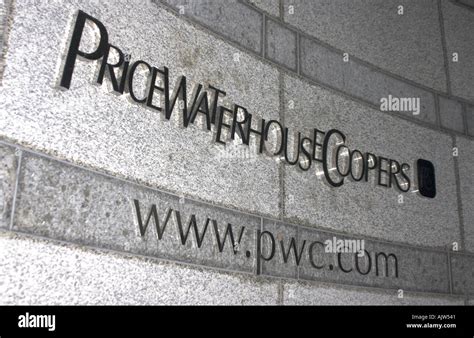 Price Waterhouse Coopers Logo Sign London WC2 England 2004 Stock Photo