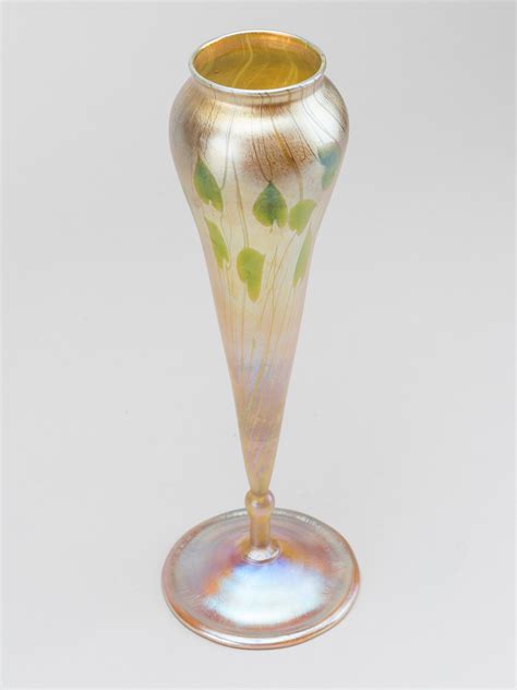 Louis Comfort Tiffany A Favrile Glass Vase U S A Bukowskis